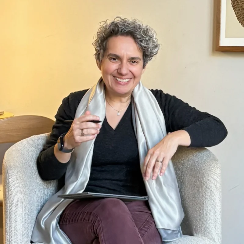 Karine Cardona coach